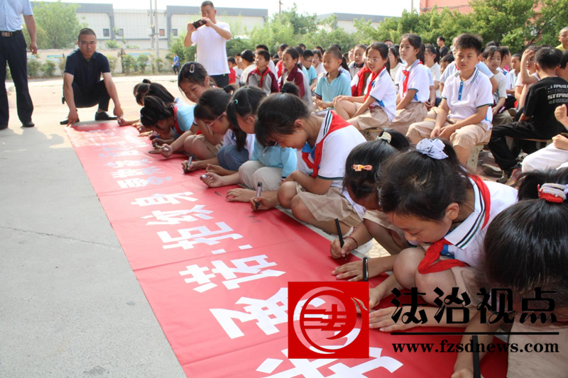 金乡县：律师“沉”下去，法治“活”起来