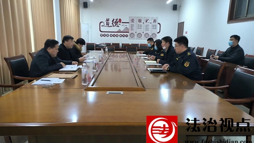 中共临清市委全面依法治市委员会第五督察组到市综合行政执法局、水利局等开展法治调研督察和行政执法履职评议活动