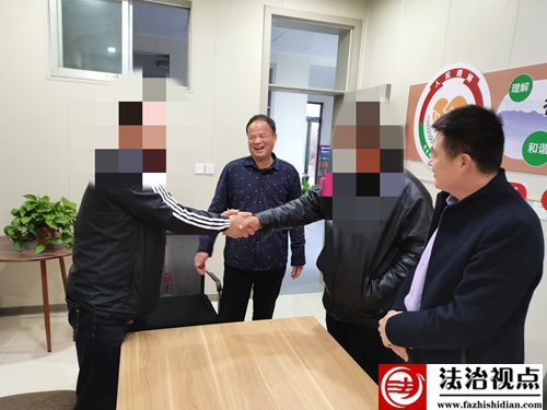 金乡县化雨镇：小小乡贤调解室 架起服务群众“连心桥”