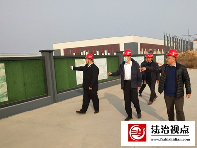 图①：执行干警第一时间进行现场勘察.jpg