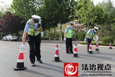 高考首日  “逐梦”路上高密公安交警全力护航