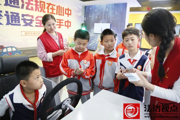 信城街道开展“扬绿书签文明之帆，筑扫黄打非安全之港”主题活动
