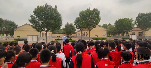 埕口镇中心小学开展法治教育活动