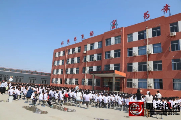 柳堡镇开展“护苗•绿书签”主题教育宣讲活动