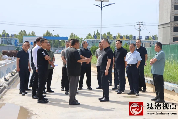 区委副书记、区长李刚到市西街道调研城改城建项目
