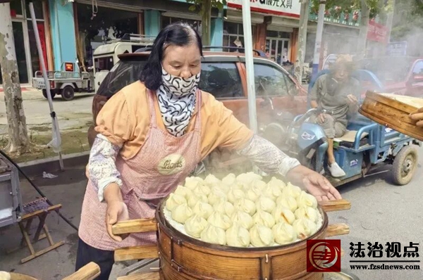 桑落墅镇黄河大集里的“银龄经济”
