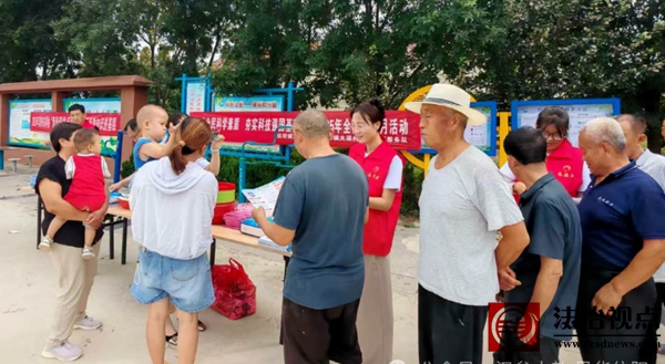 信阳镇开展全国科普月活动暨科普大篷车进乡村、进校园活动